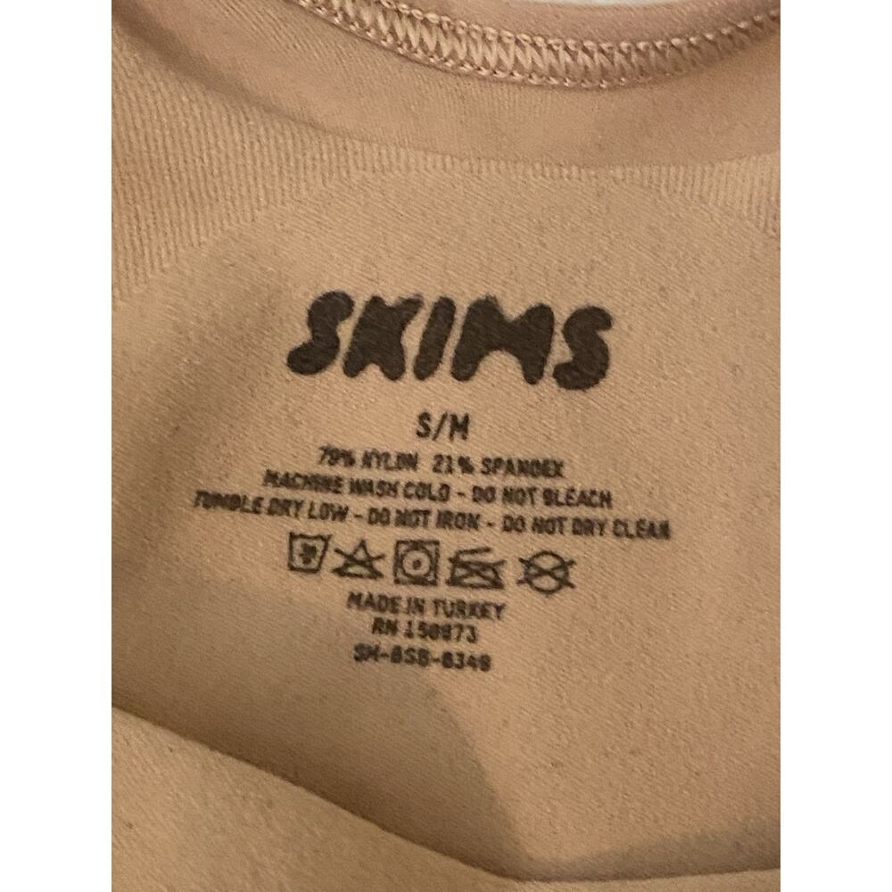 SKIMS Seamless Sculpt Brief Bodysuit Size S/M Clay Shapewear Feminine‎ - Picture 6 of 6